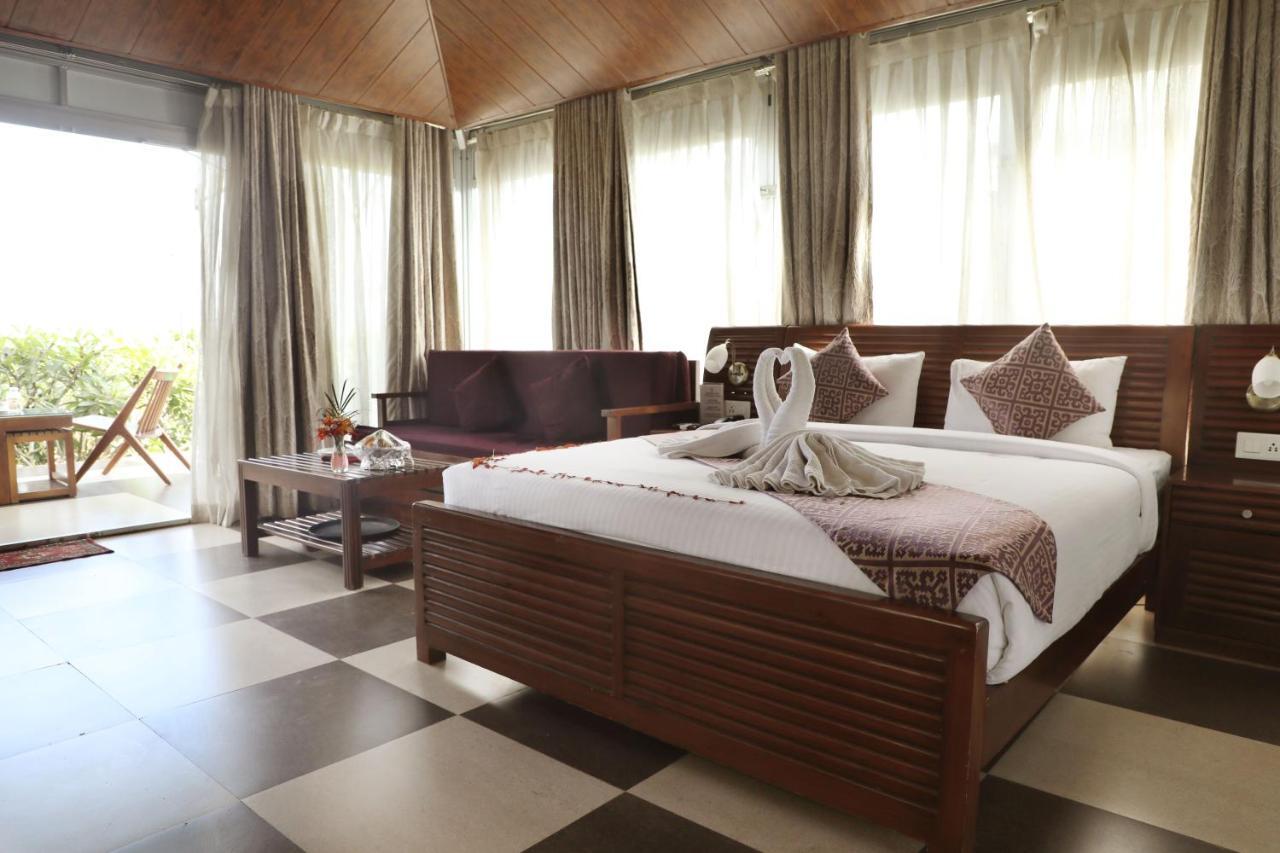 Sunnys World Hotell Pune Eksteriør bilde